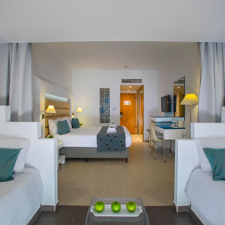 Leonardo Cypria Bay Hotell Geroskipou Exteriör bild