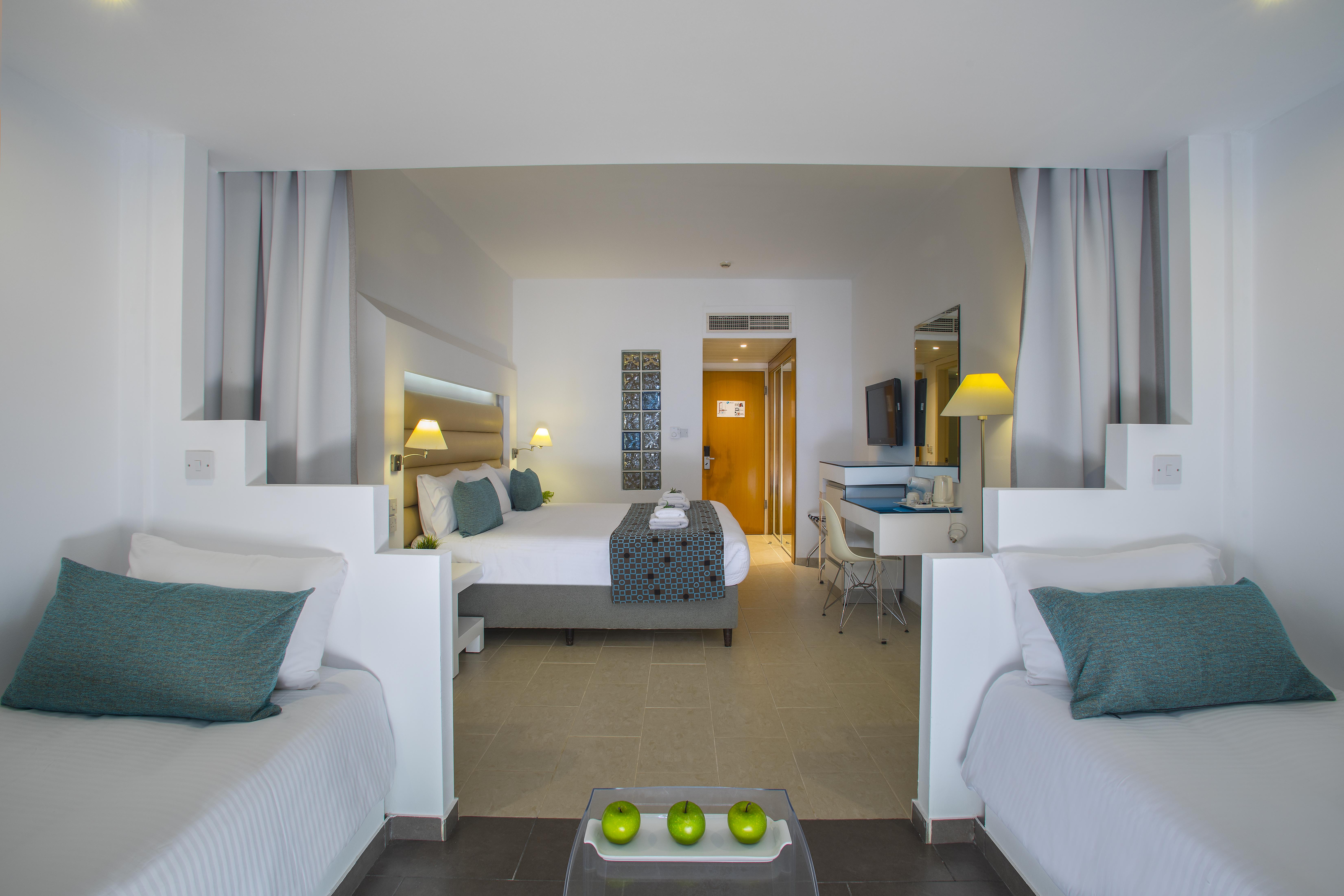 Leonardo Cypria Bay Hotell Geroskipou Exteriör bild